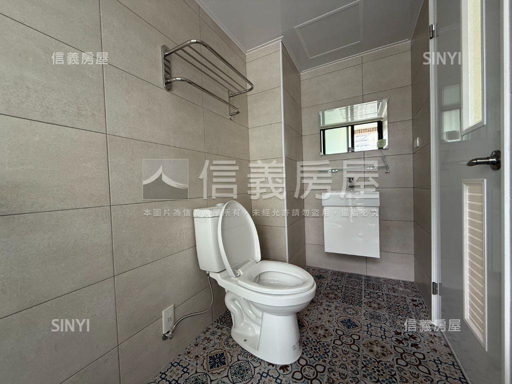 近教育大學加蓋電梯透套Ｂ房屋室內格局與周邊環境