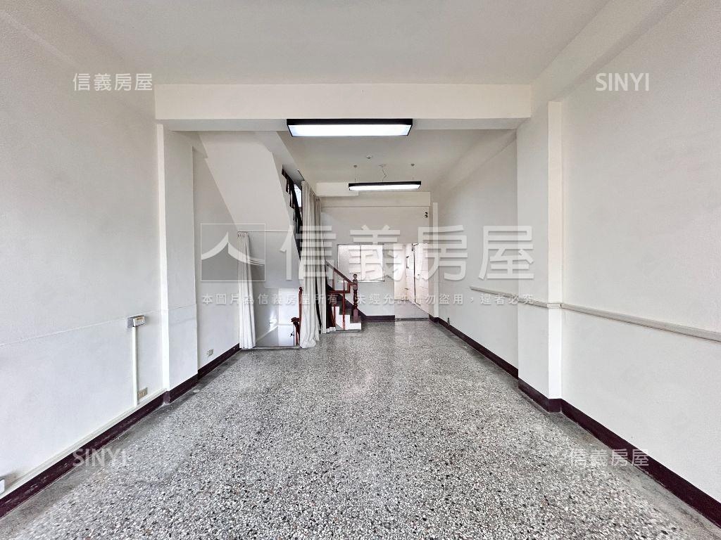 西區南區交界邊間顯眼透店房屋室內格局與周邊環境