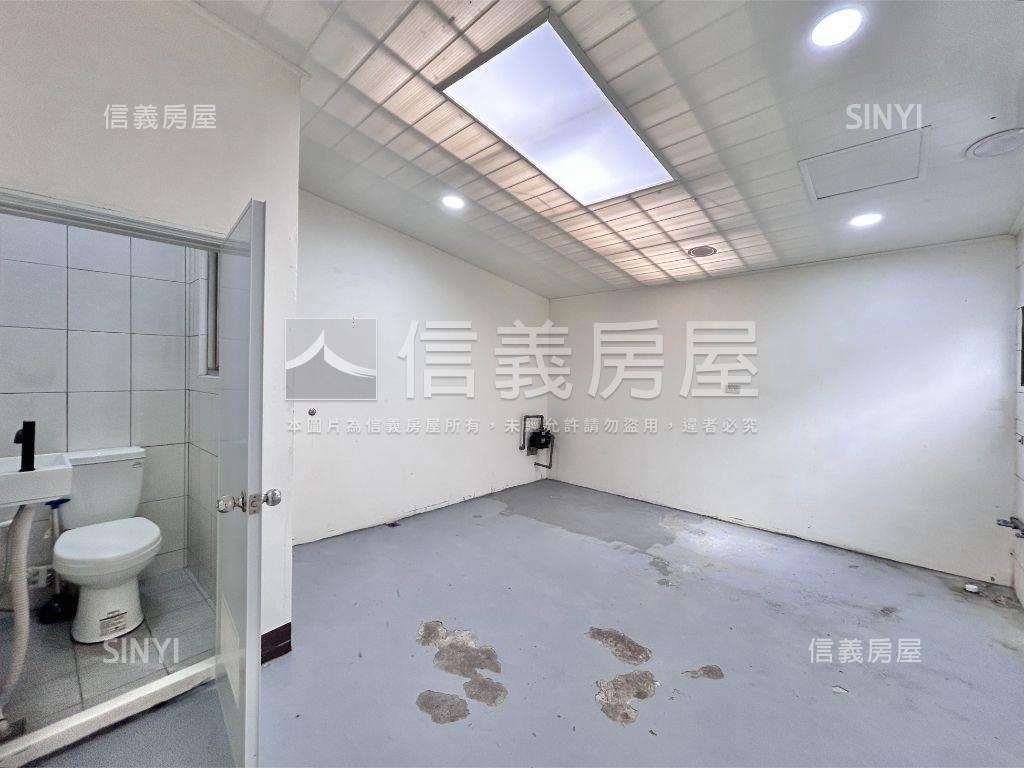 西區南區交界邊間顯眼透店房屋室內格局與周邊環境