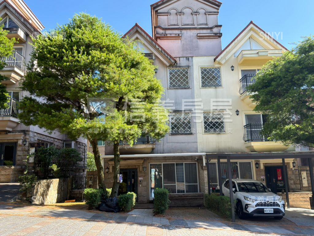 東森山莊三面採光稀有別墅房屋室內格局與周邊環境