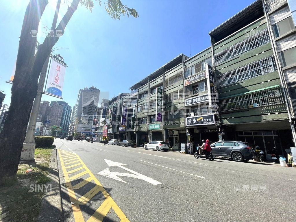降價㊣中清路吃市店面房屋室內格局與周邊環境