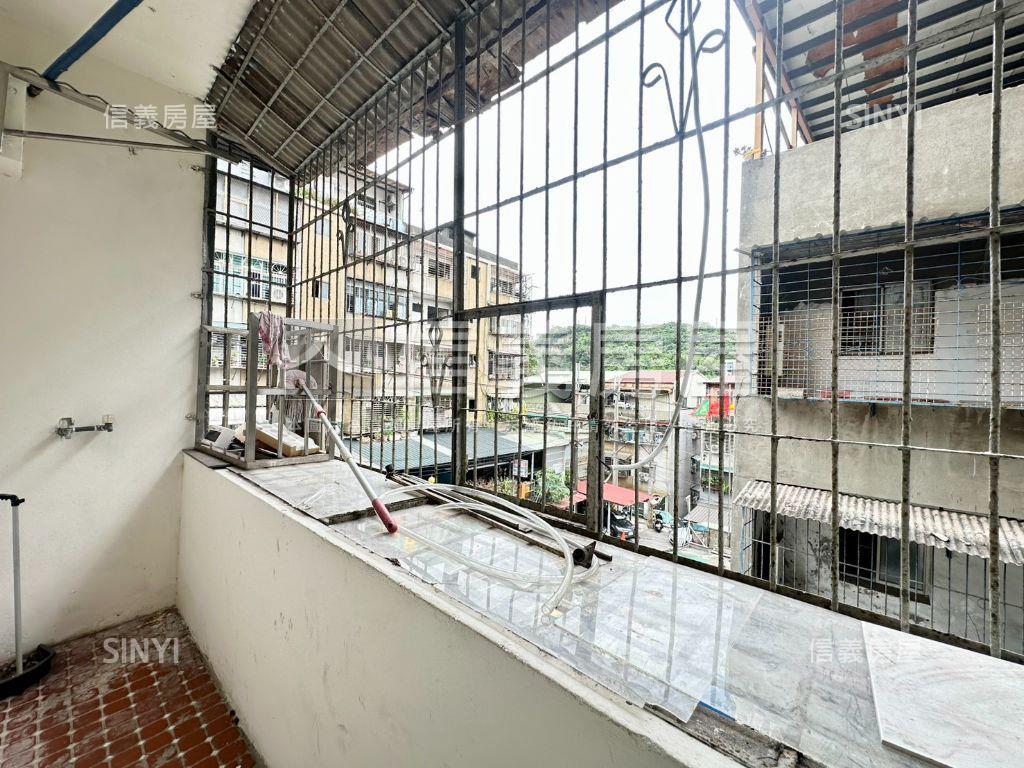 大慶街邊間三樓公寓房屋室內格局與周邊環境