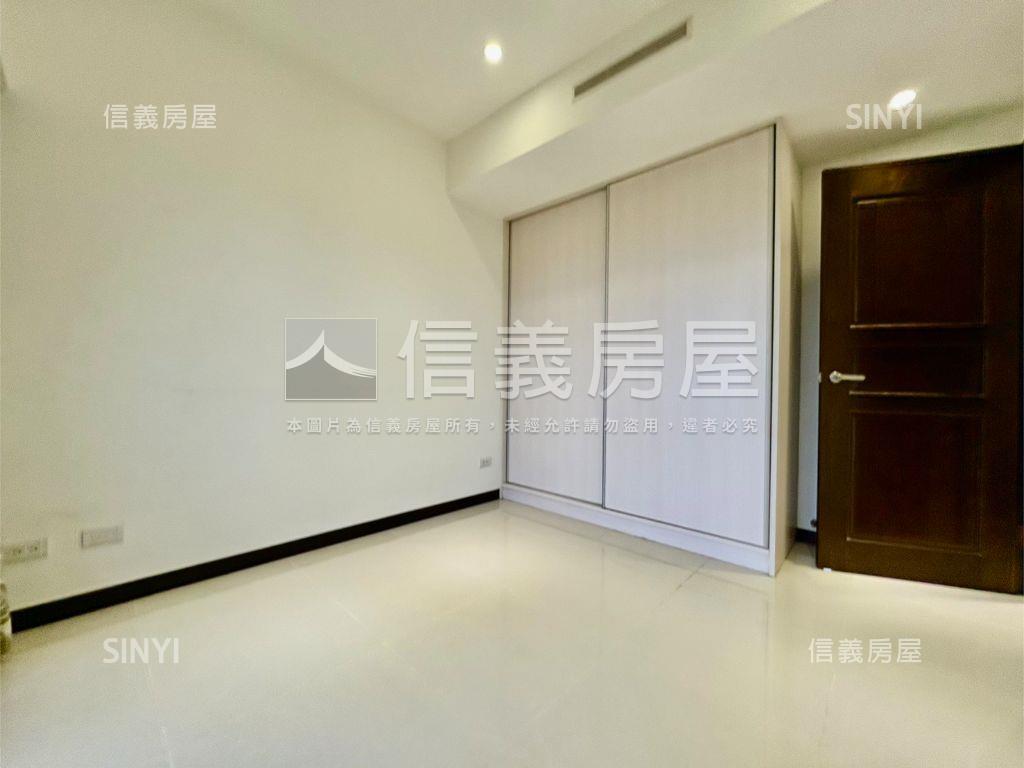 雙捷匯核心｜唯美兩房釋出房屋室內格局與周邊環境