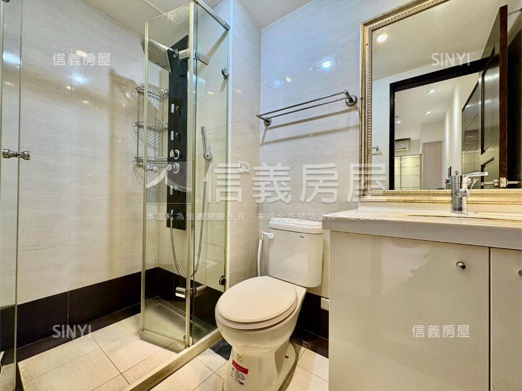 雙捷匯核心｜唯美兩房釋出房屋室內格局與周邊環境