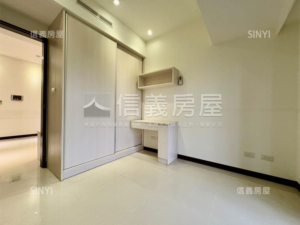 雙捷匯核心｜唯美兩房釋出房屋室內格局與周邊環境