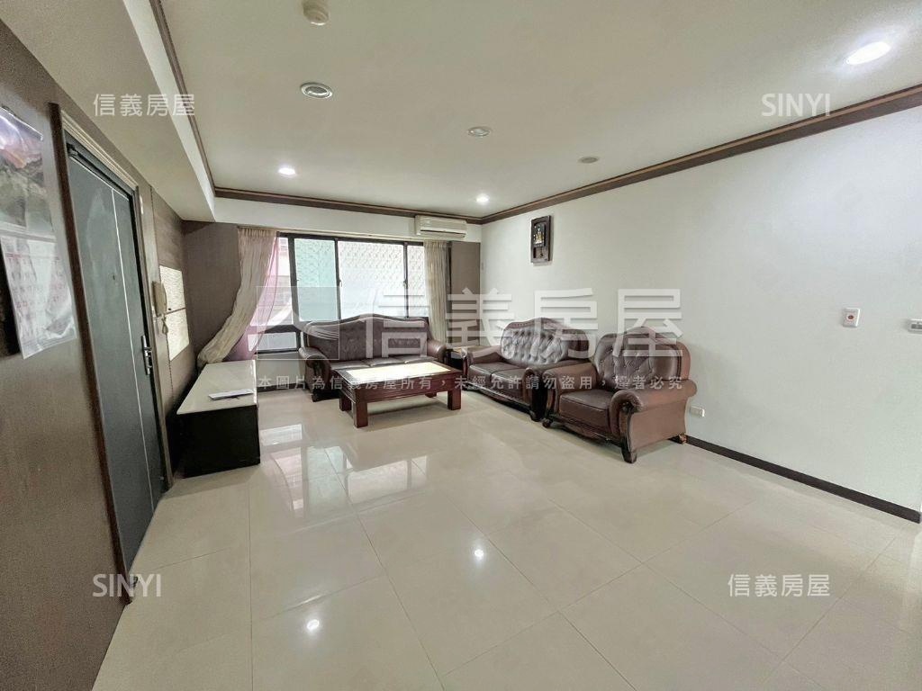 文心捷運泰鉅一品三房房屋室內格局與周邊環境