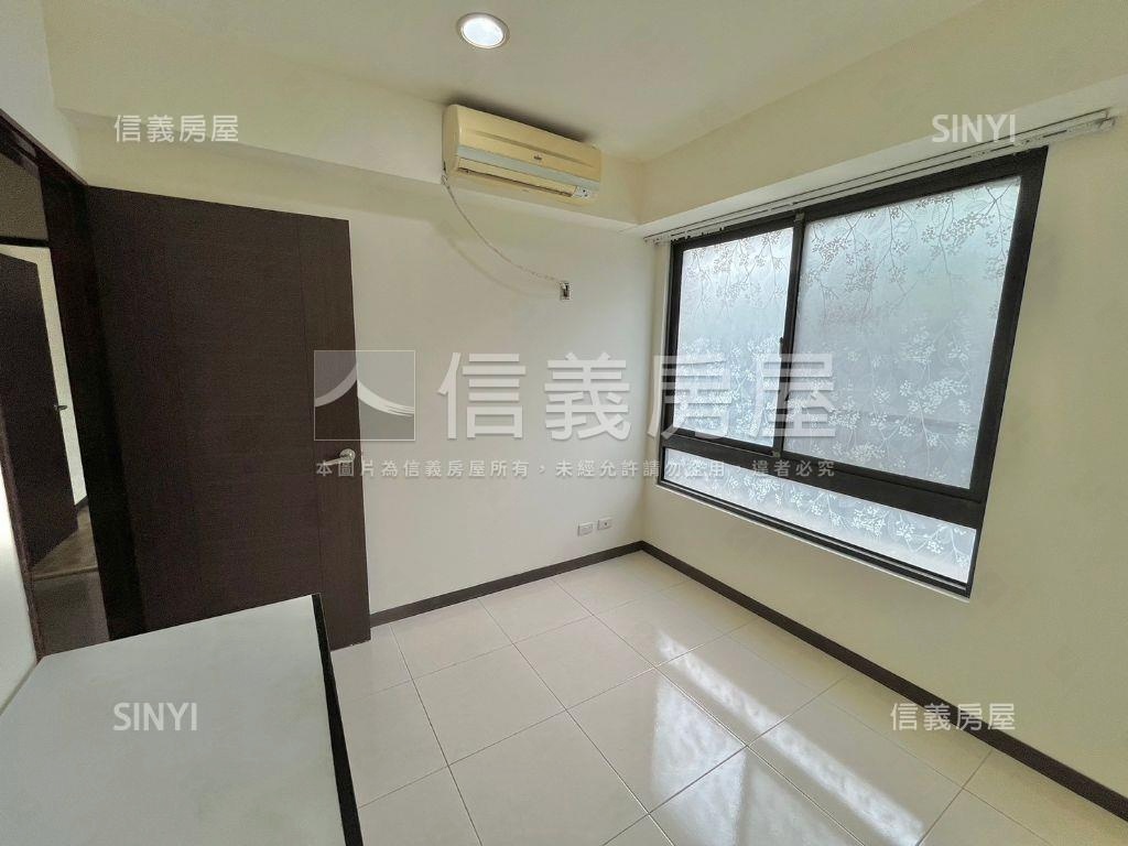 文心捷運泰鉅一品三房房屋室內格局與周邊環境