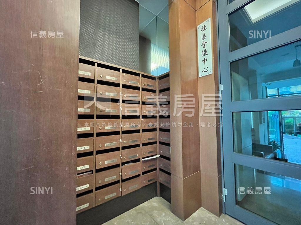 文心捷運泰鉅一品三房房屋室內格局與周邊環境