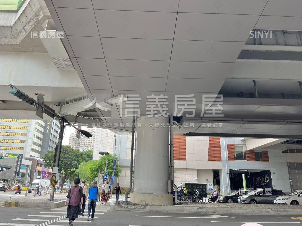 文心捷運泰鉅一品三房房屋室內格局與周邊環境