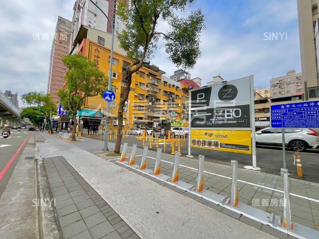 文心捷運泰鉅一品三房房屋室內格局與周邊環境