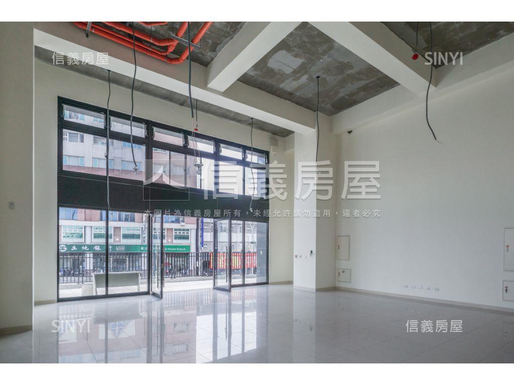 煙波ＰＡＲＫ角窗店面房屋室內格局與周邊環境