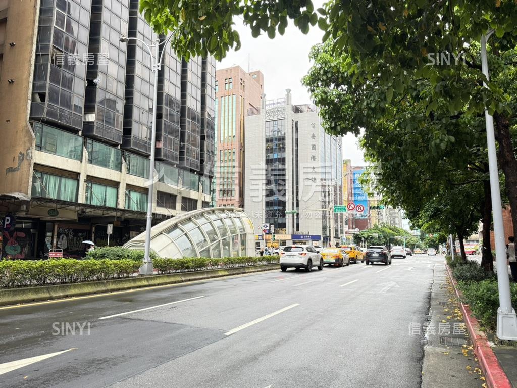 信義安和稀有國泰名廈房屋室內格局與周邊環境