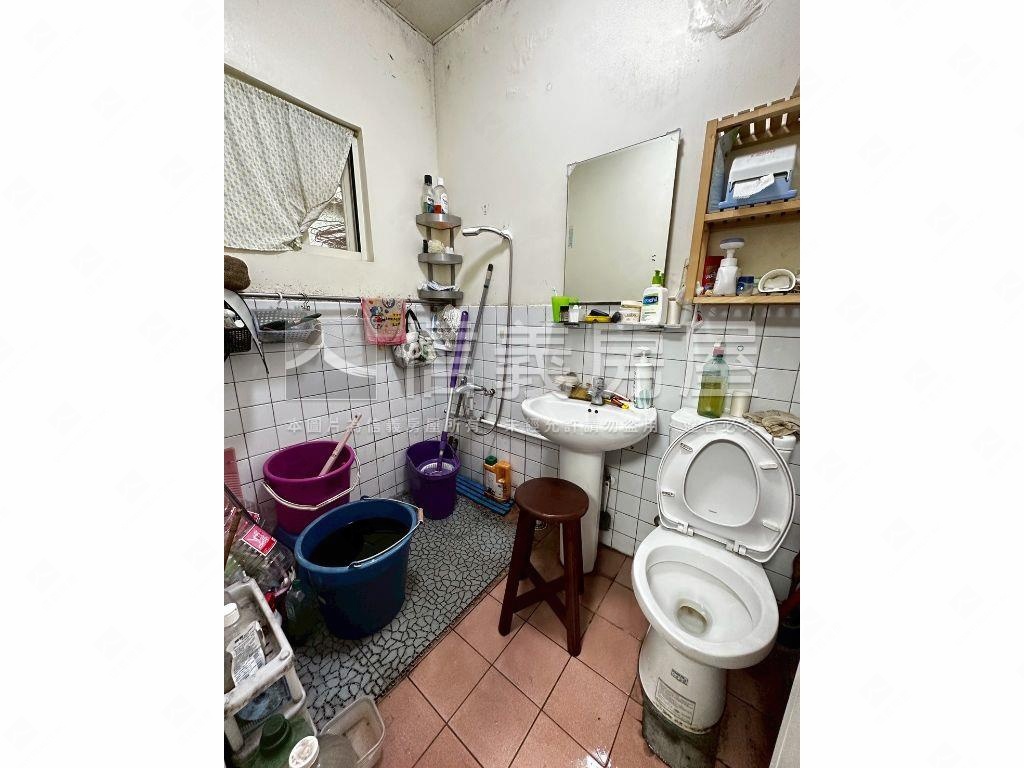板橋透天。大業千秋房屋室內格局與周邊環境