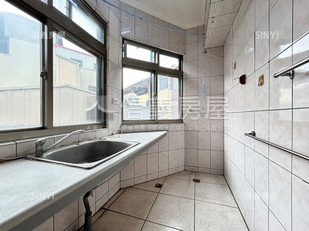 審計新村草悟３房平面車位房屋室內格局與周邊環境