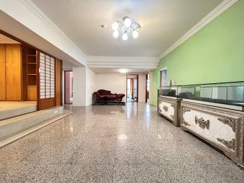 審計新村草悟３房平面車位