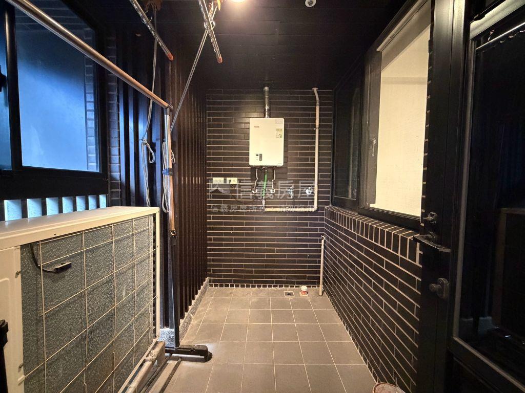 海洋都心Ｎｏ．２兩房車位房屋室內格局與周邊環境