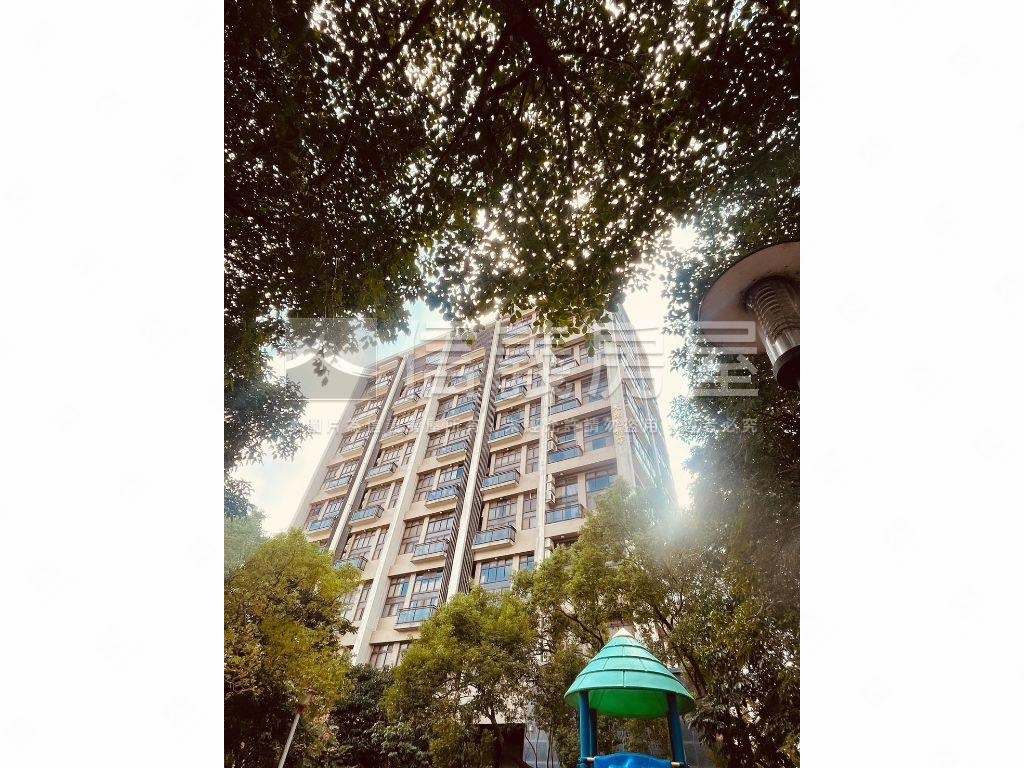 關埔曼特寧首購裝潢美屋房屋室內格局與周邊環境