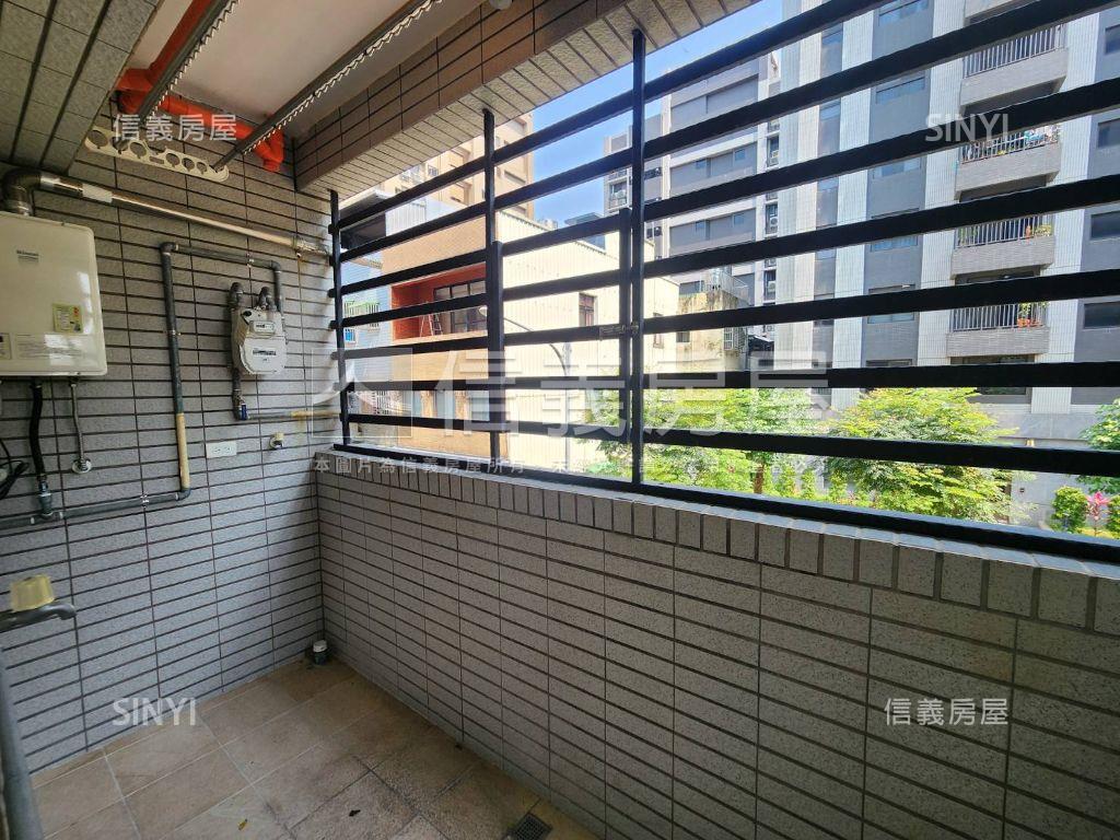 豐澤．ＭＲＴ雙陽台兩房房屋室內格局與周邊環境