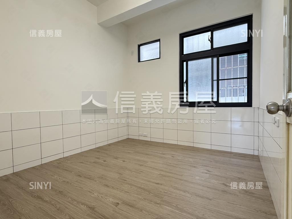 五甲商圈正街公寓一樓房屋室內格局與周邊環境