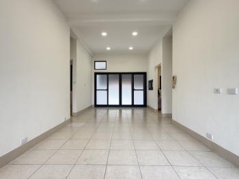 五甲商圈正街公寓一樓