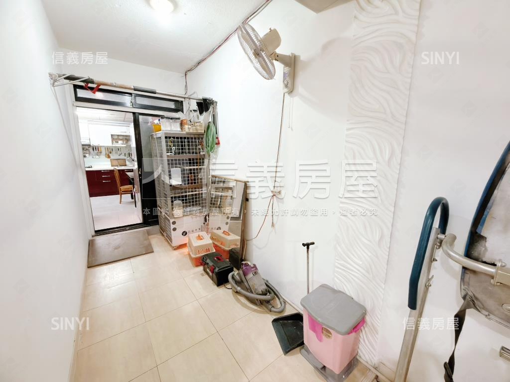 海山學區方便停車一樓房屋室內格局與周邊環境