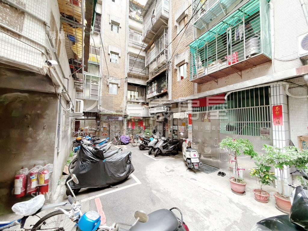 海山學區方便停車一樓房屋室內格局與周邊環境