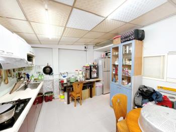 板橋海山方便停車一樓