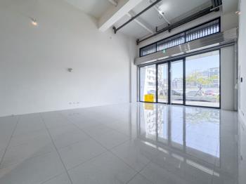 近水湳全新鴻圖大展店面