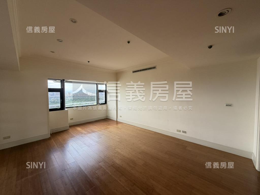 潤泰新大陸樓中樓房屋室內格局與周邊環境