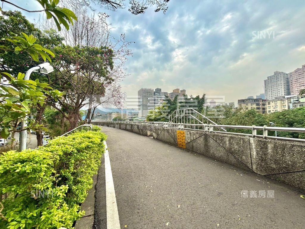 前庭後院☆精美珍藏一樓房屋室內格局與周邊環境