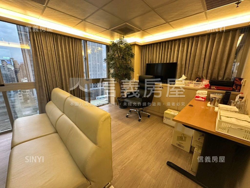 六德經貿二戶打通辦公房屋室內格局與周邊環境