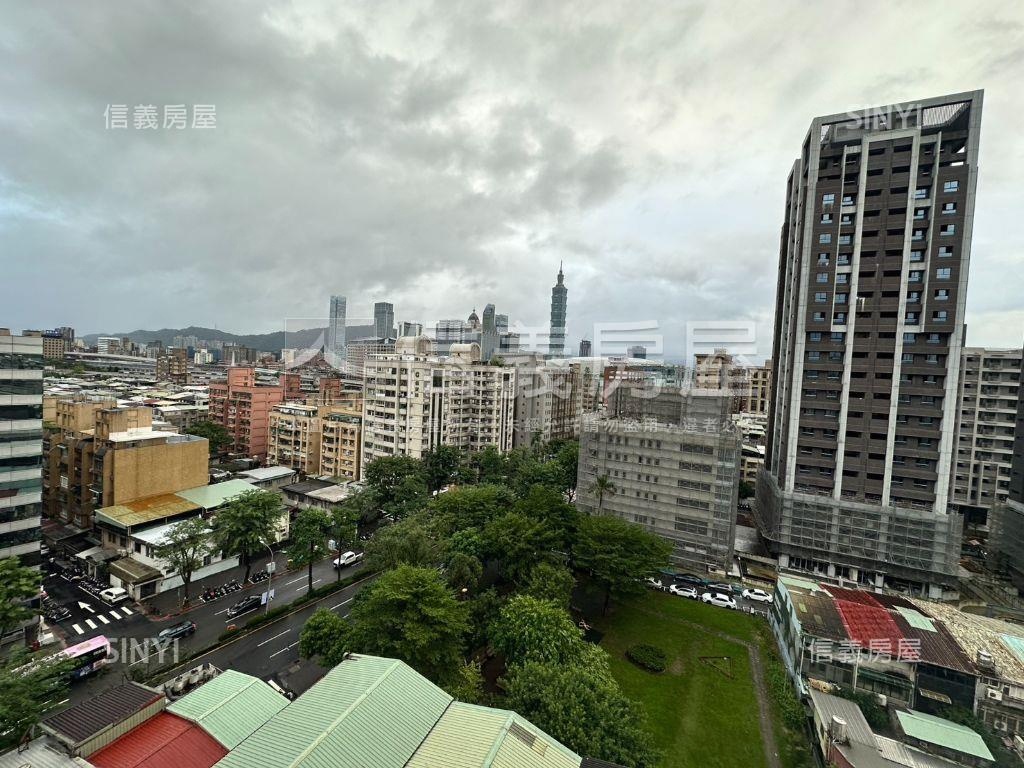 六德經貿二戶打通辦公房屋室內格局與周邊環境