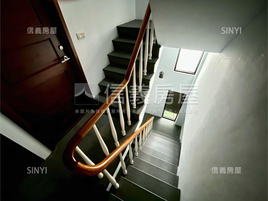 白境挑高・光灑綠庭靜謐宅房屋室內格局與周邊環境