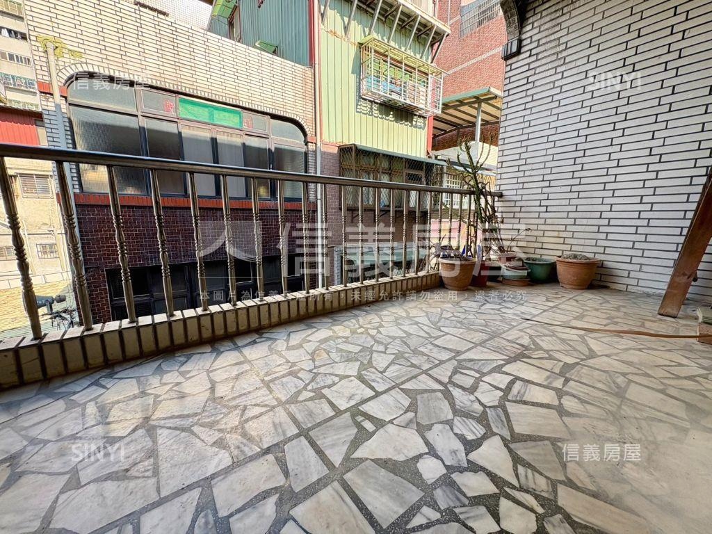 自強邊間潛力透天房屋室內格局與周邊環境