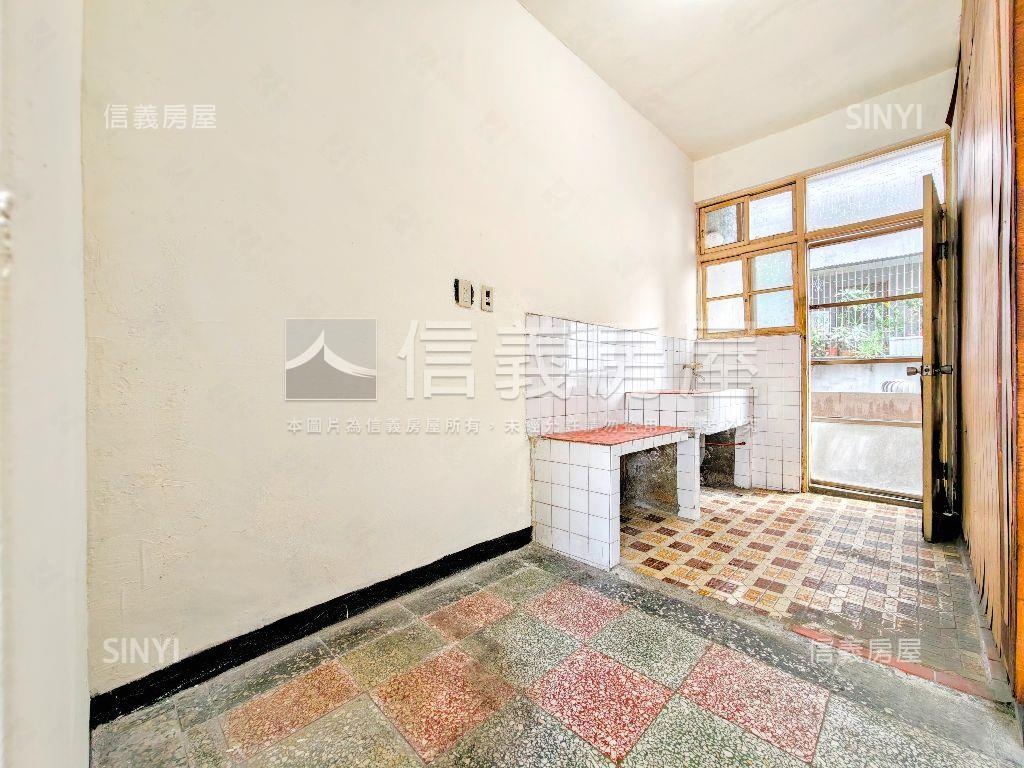 中華路三面採光低樓層美寓房屋室內格局與周邊環境