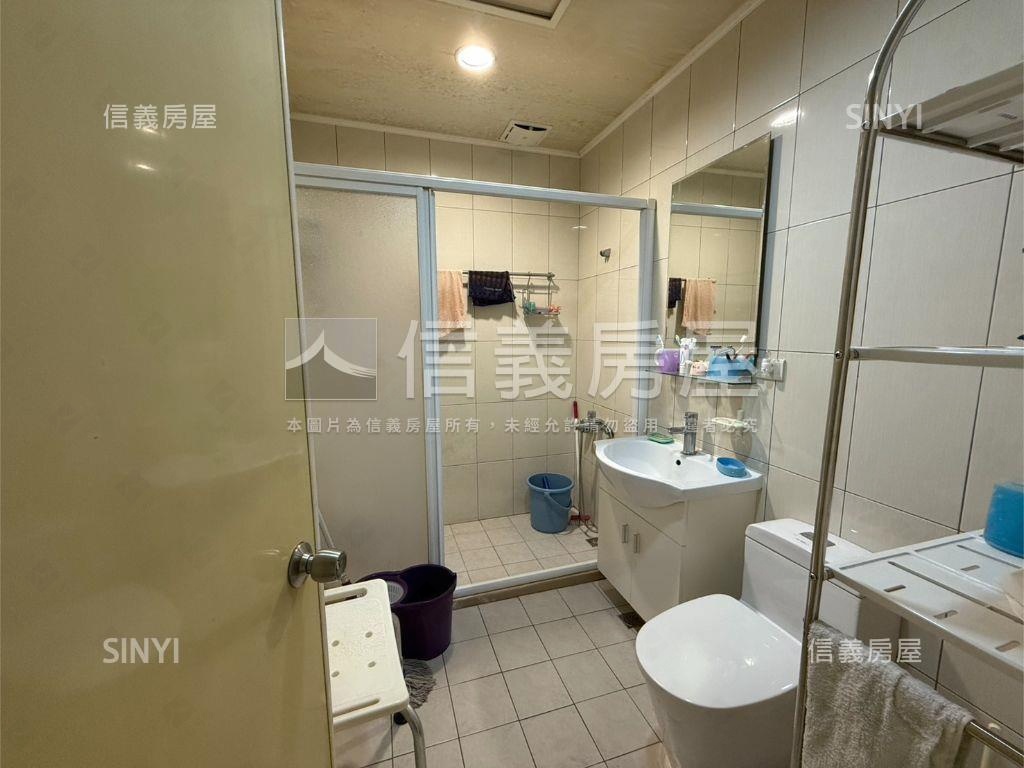 近車站大地坪好棒棒美透天房屋室內格局與周邊環境