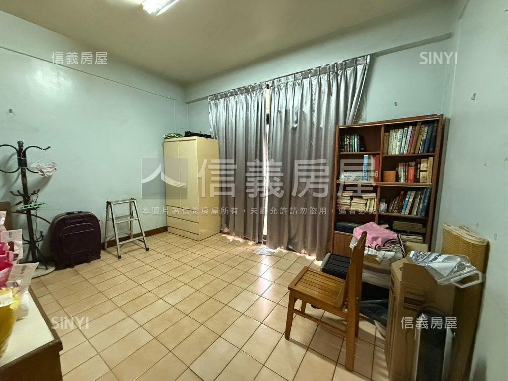 近車站大地坪好棒棒美透天房屋室內格局與周邊環境