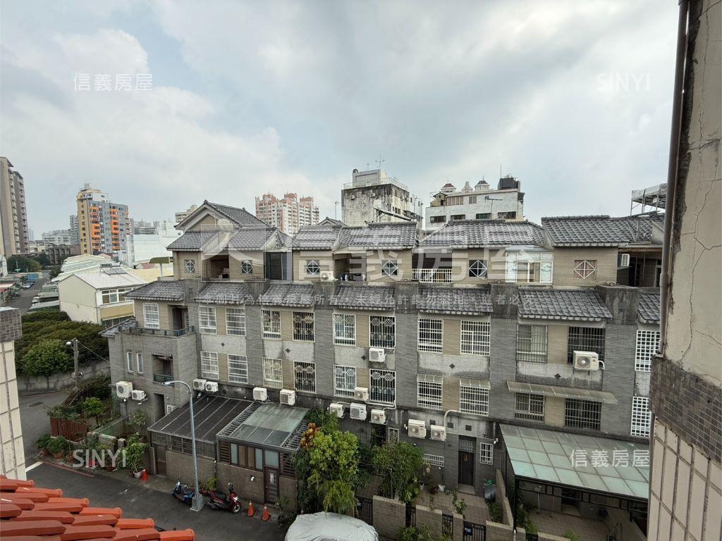 近車站大地坪好棒棒美透天房屋室內格局與周邊環境