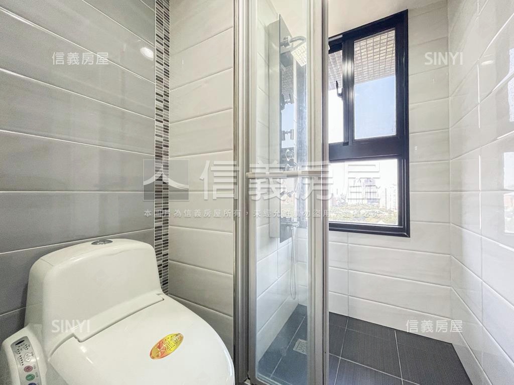 １８重奏高樓景觀三房平車房屋室內格局與周邊環境