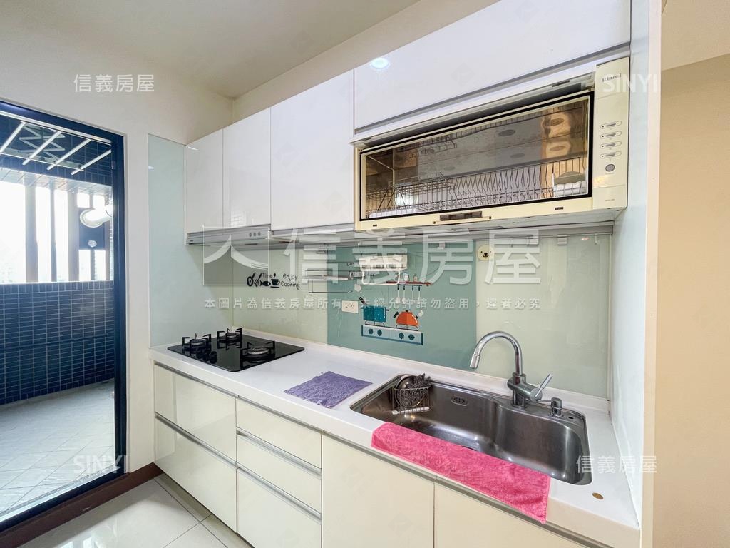 １８重奏高樓景觀三房平車房屋室內格局與周邊環境