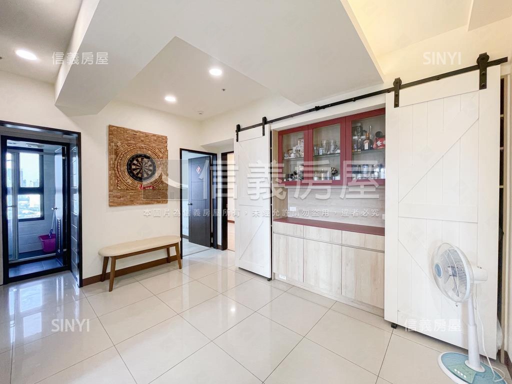 １８重奏高樓景觀三房平車房屋室內格局與周邊環境