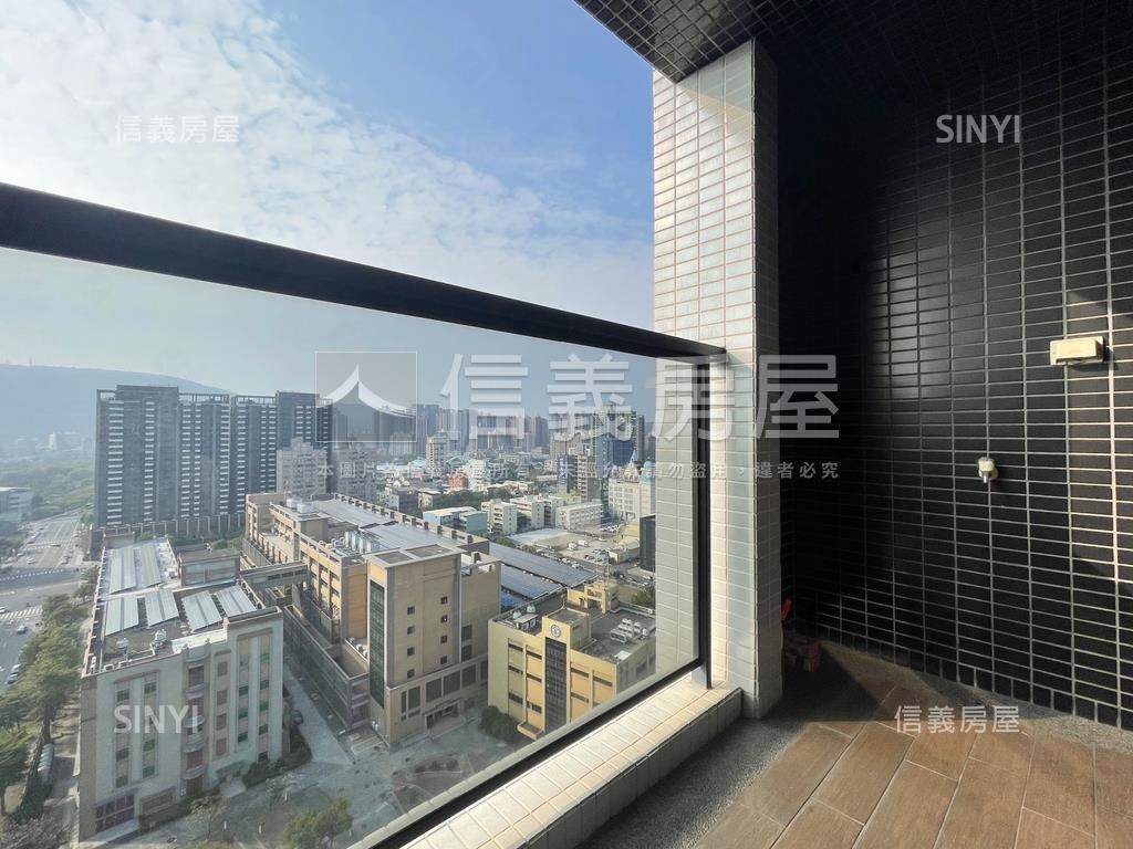 １８重奏高樓景觀三房平車房屋室內格局與周邊環境