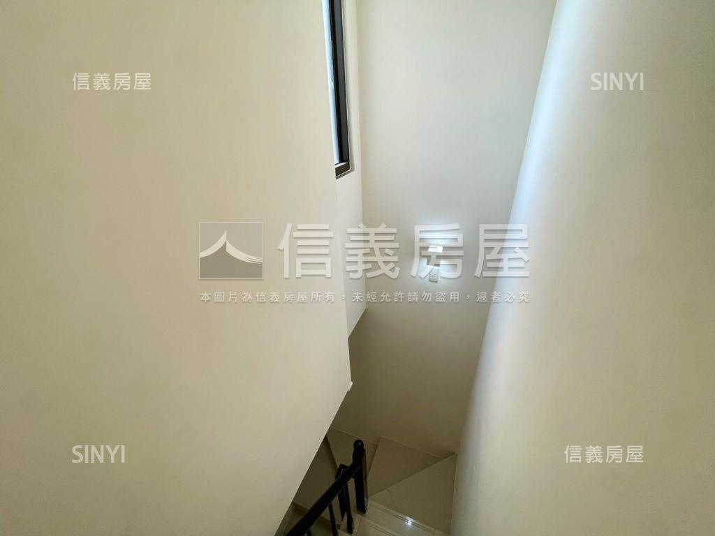 正義路質感別墅房屋室內格局與周邊環境