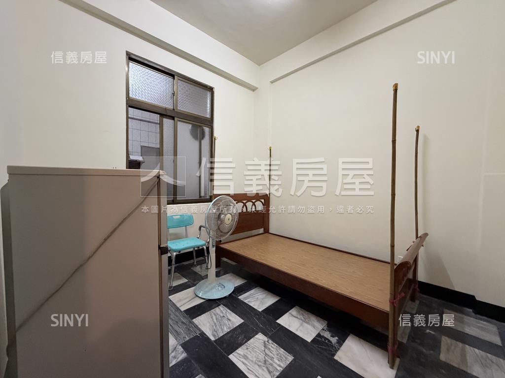 崇明學區採光棒棒傳統透天房屋室內格局與周邊環境