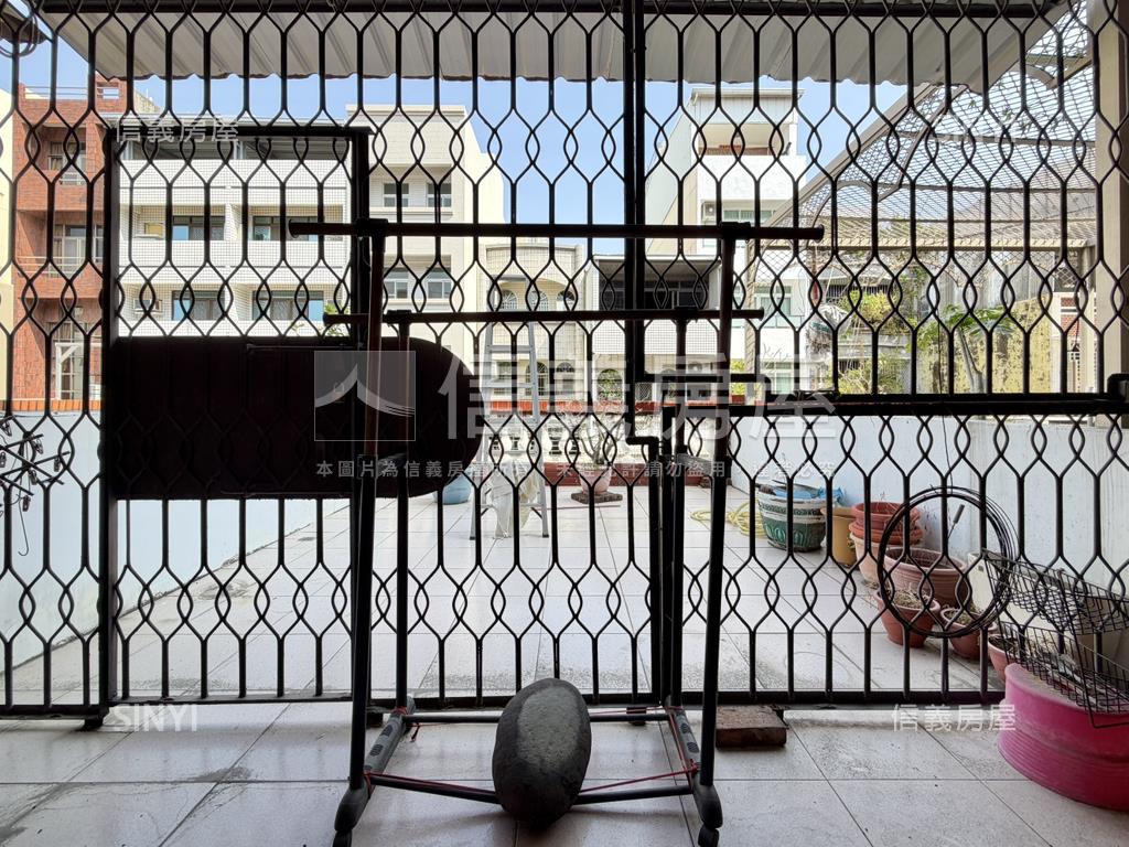 崇明學區採光棒棒傳統透天房屋室內格局與周邊環境