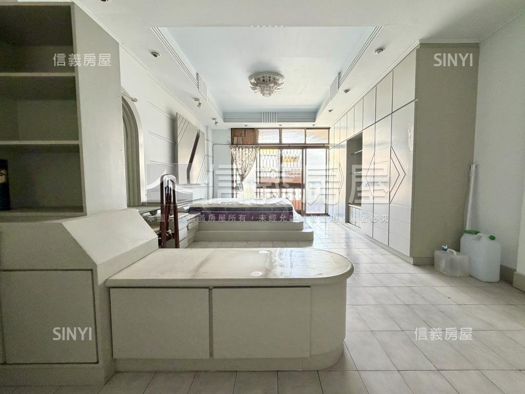 崇明學區採光棒棒傳統透天房屋室內格局與周邊環境