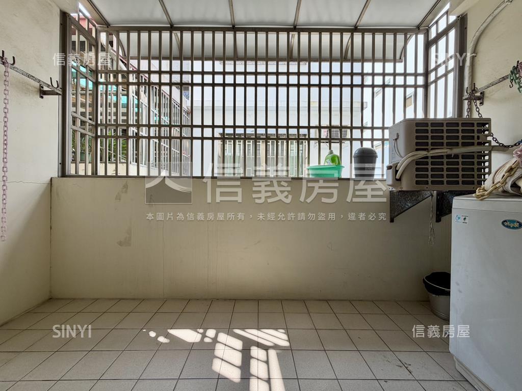 崇明學區採光棒棒傳統透天房屋室內格局與周邊環境