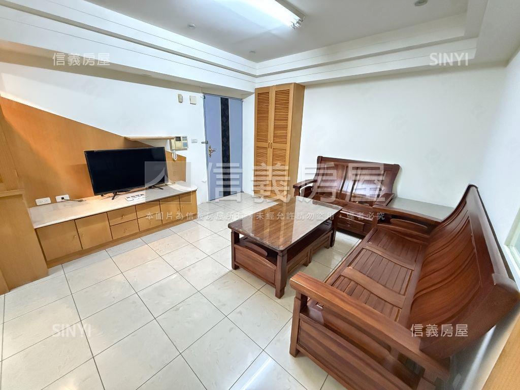 老爺華廈電梯３房車位房屋室內格局與周邊環境