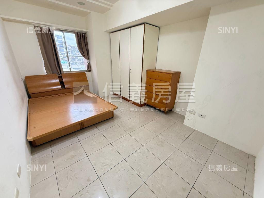 老爺華廈電梯３房車位房屋室內格局與周邊環境