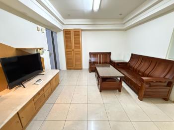 老爺華廈電梯３房車位